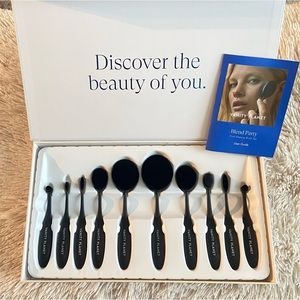 Vanity Planet Blend Party Brush Kit